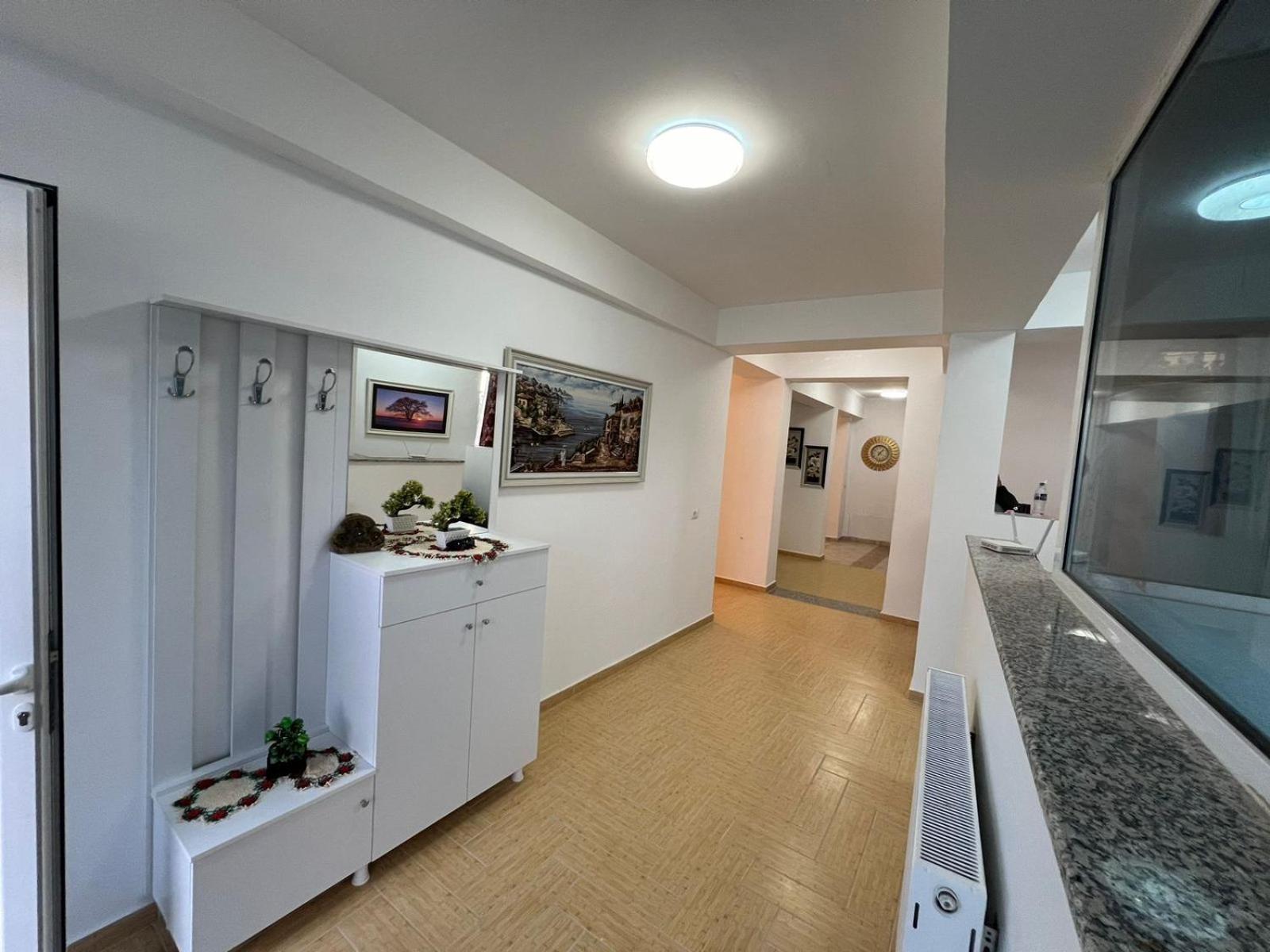 Vila Kasemi Fier Exteriér fotografie